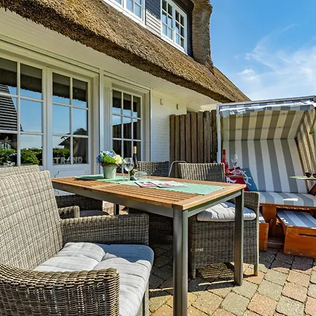 Adis Meerblick Holiday home Wenningstedt-Braderup